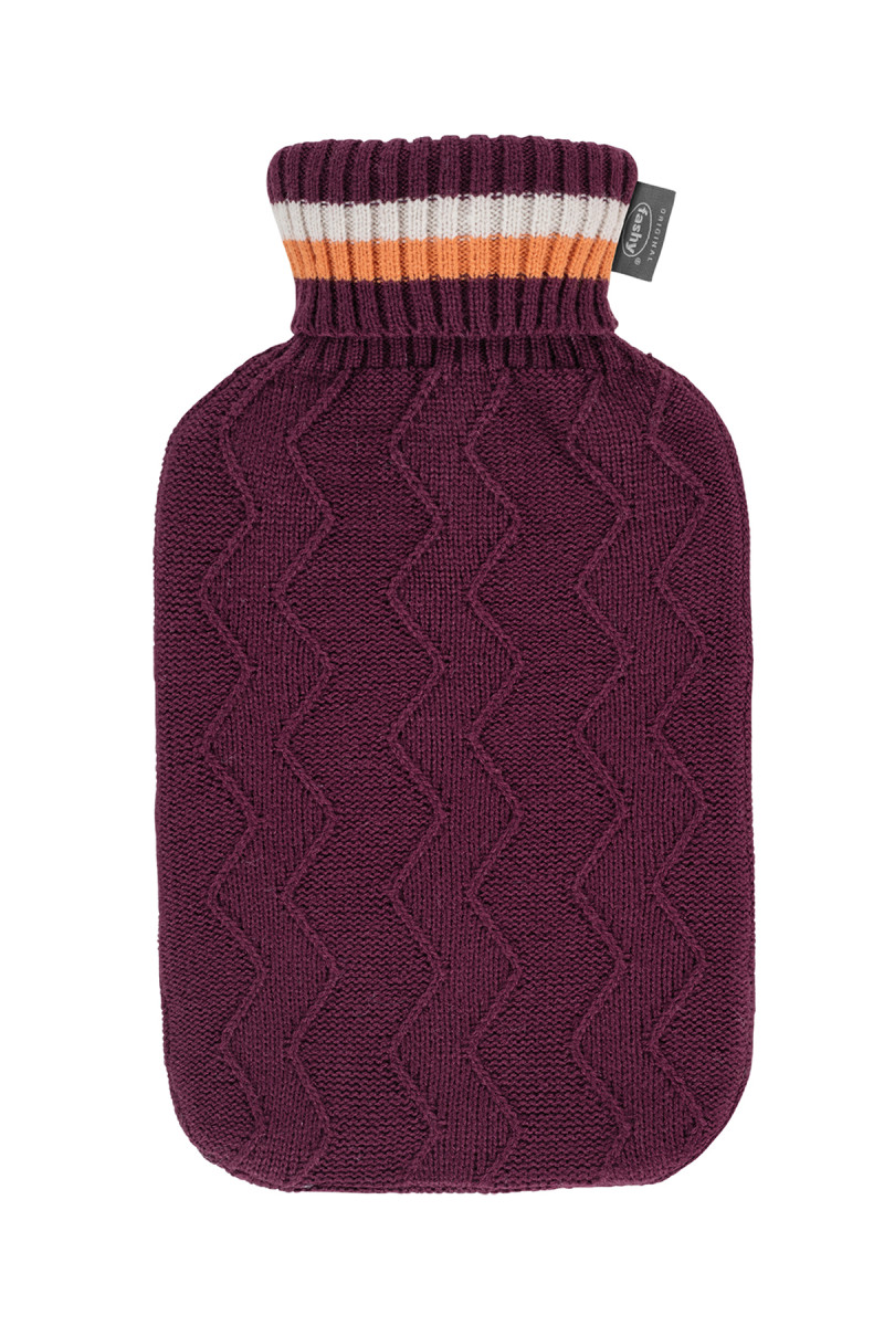 Wärmflasche mit Strickbezug lila