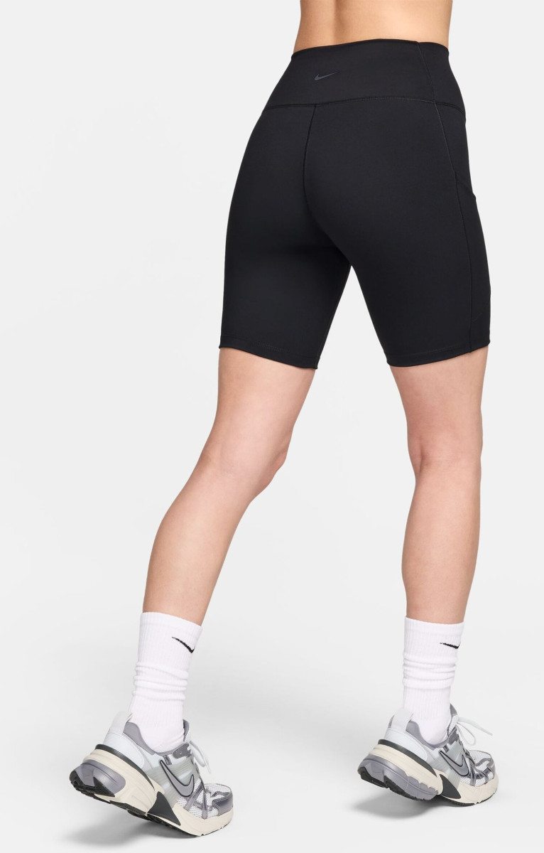 Tight "One High-Waisted 8"
