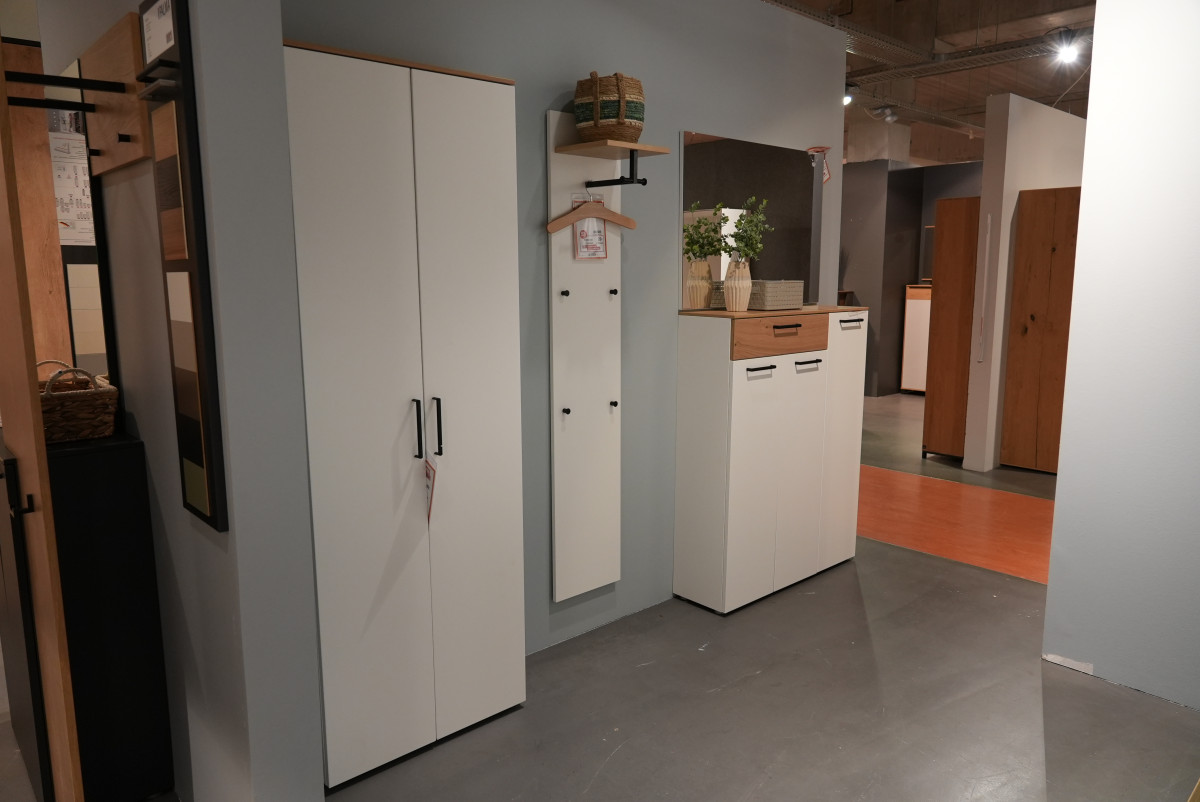 Garderobe "Piera"