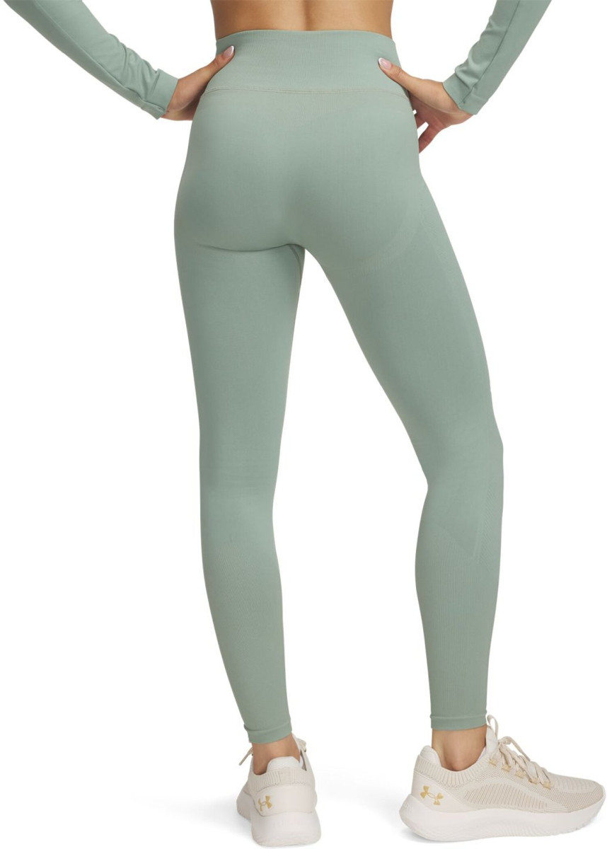 Tight seamless