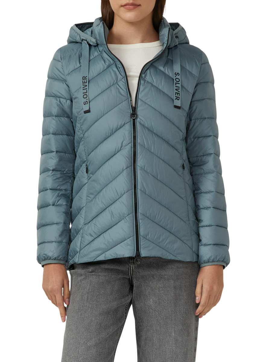 Steppjacke mit abnehmbarer Kapuze