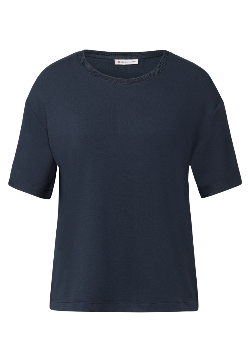 Shirt mit Deko-Ausschnitt