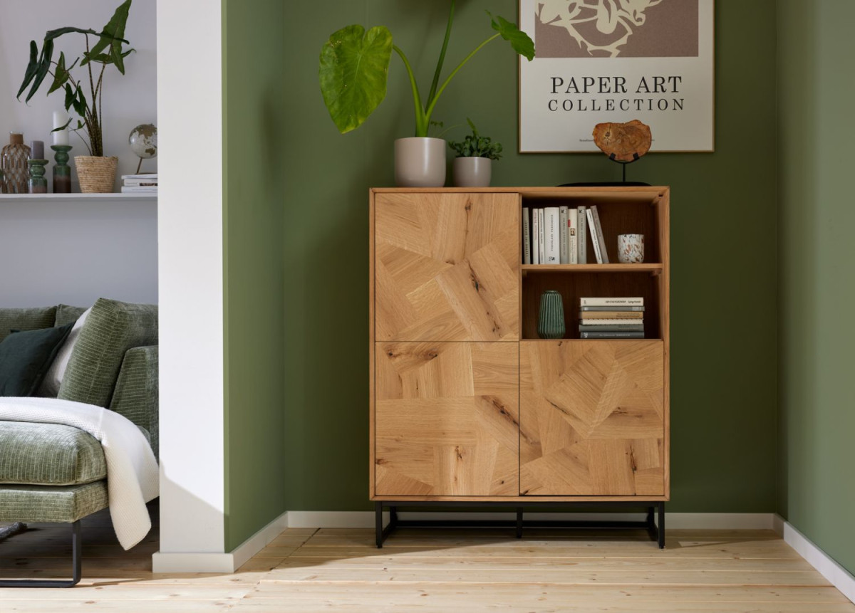 No. 2002 - Highboard