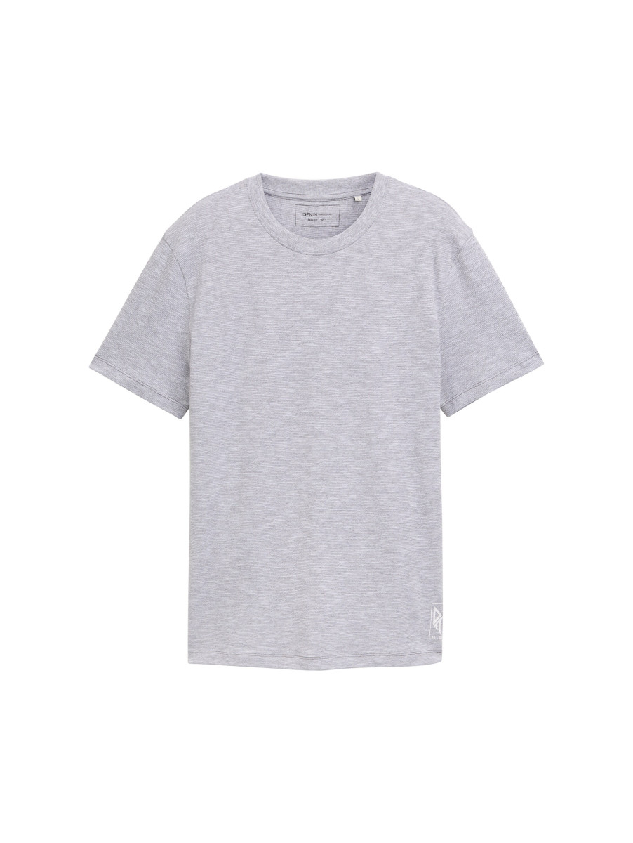 Basic T-Shirt