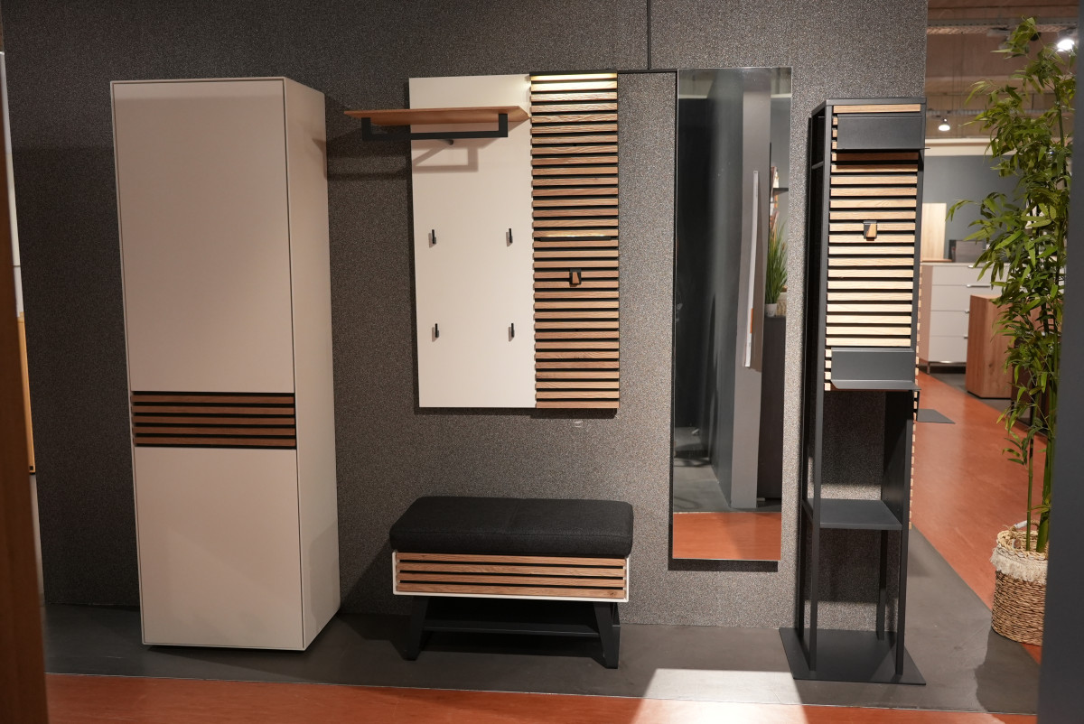Garderobe "YONNA"