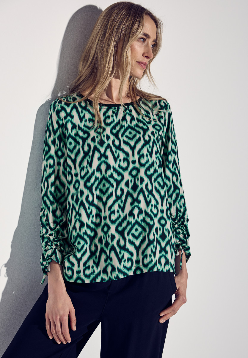 Bluse mit Raffung