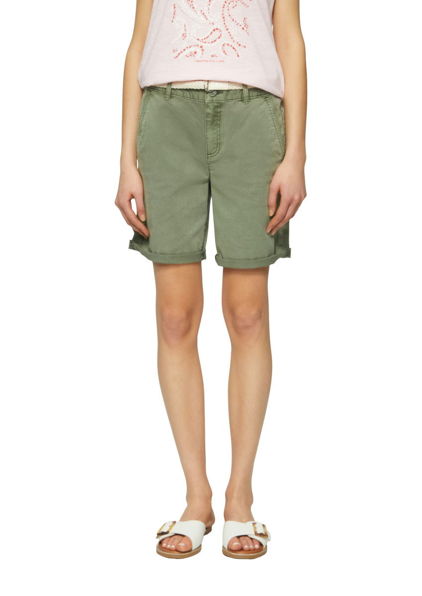 Shorts mit geflochtenem Gürtel