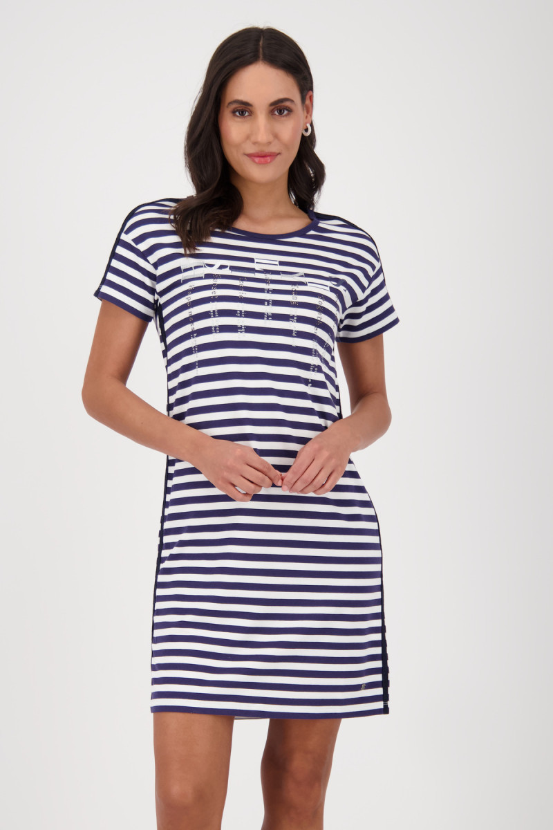 Gestreiftes Kleid