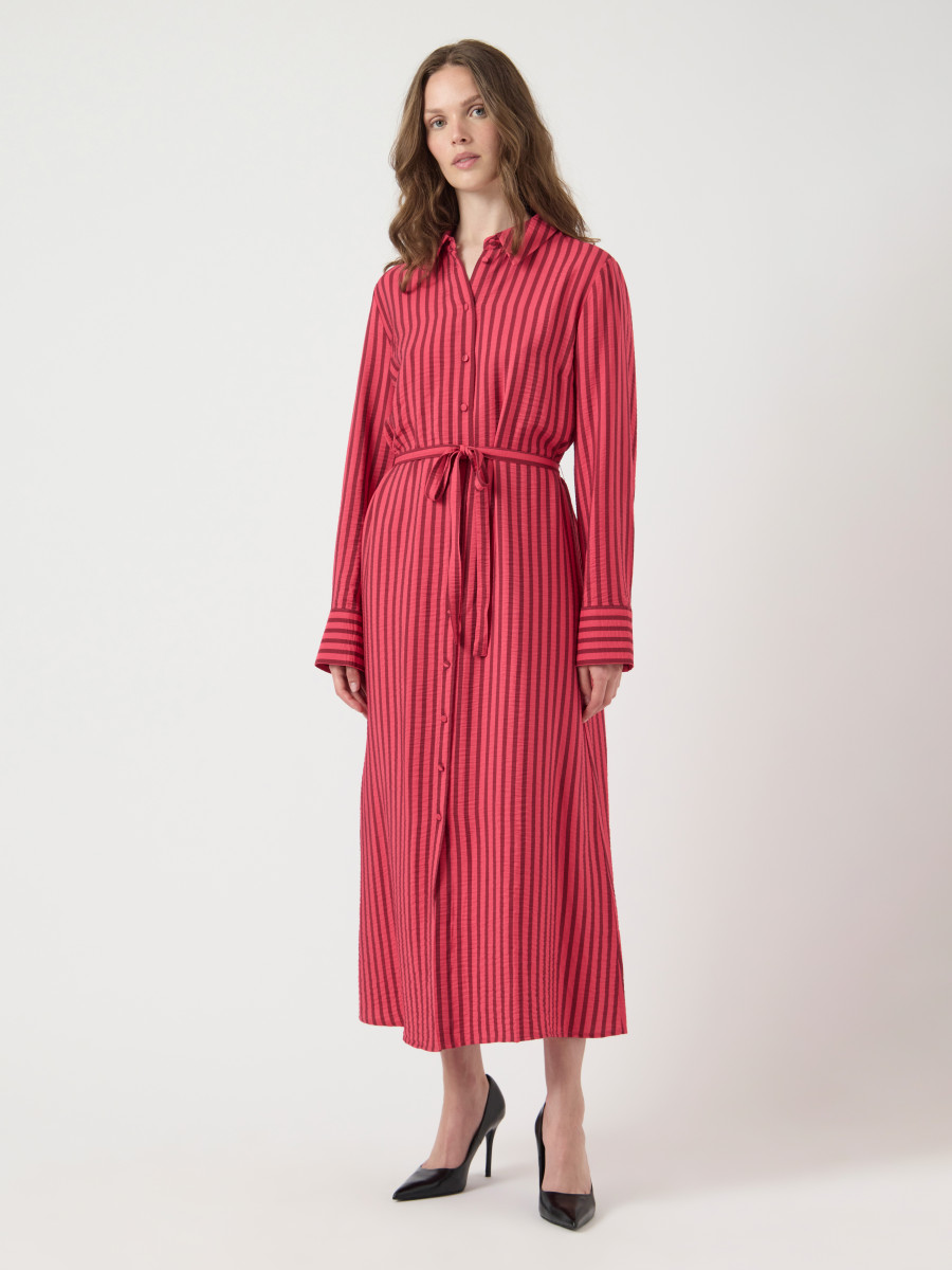 Langes Hemdkleid