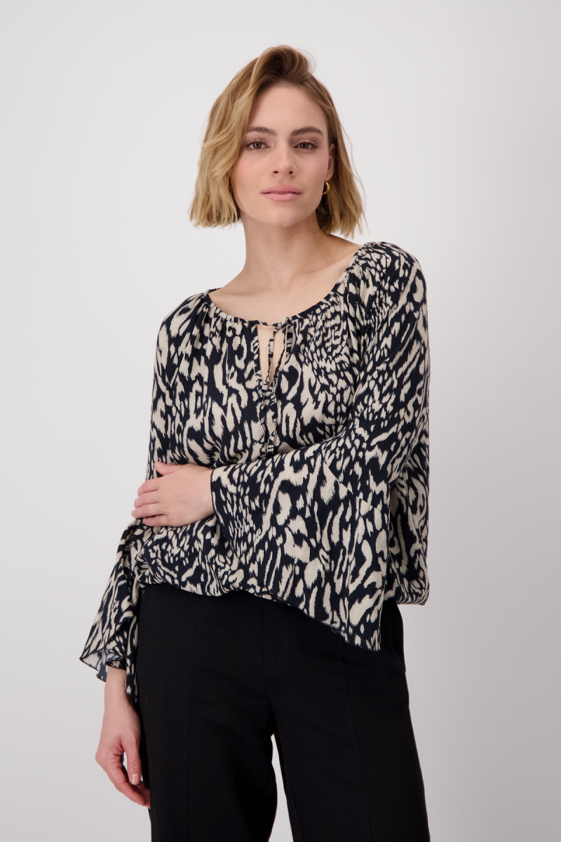 Bluse mit Leomuster