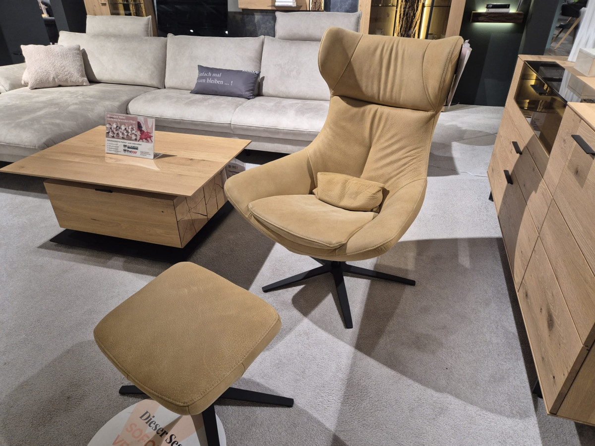 Sessel mit Hocker "Cedric"