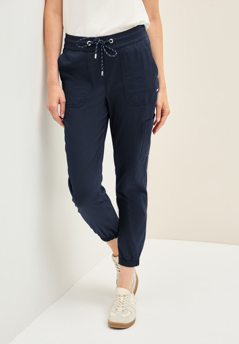 Casual Fit Hose