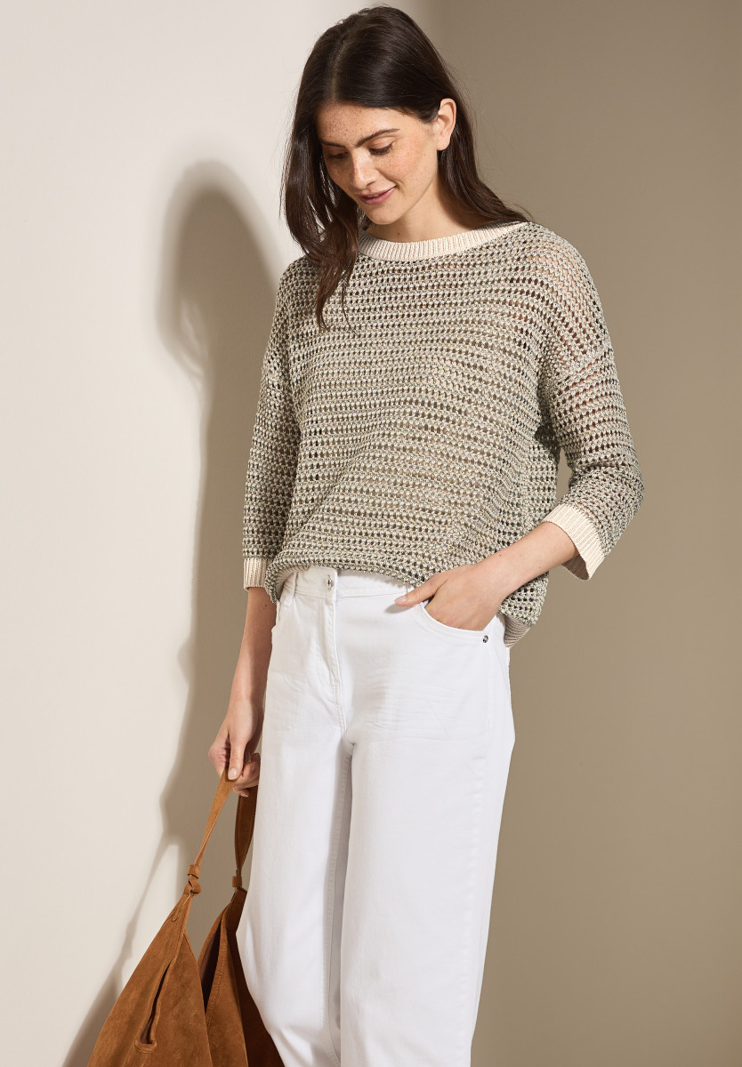 Glitzernder Strukturpullover