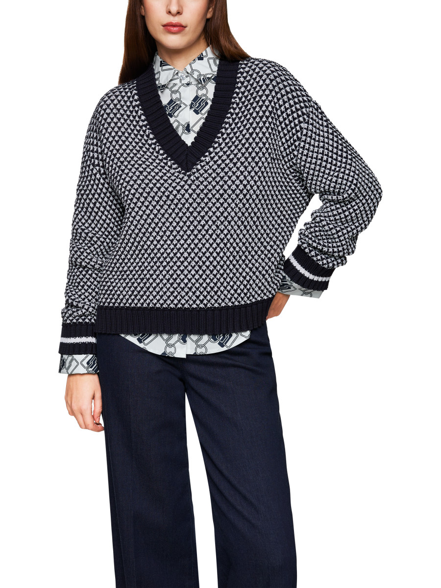 Kurzer Pullover