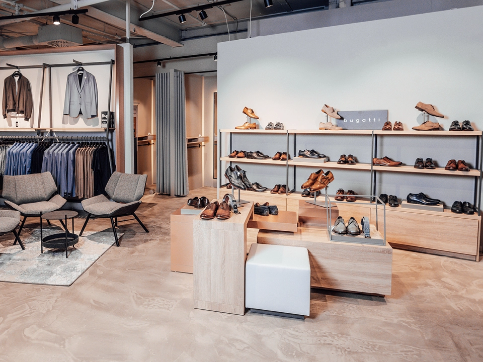 Neue Herren-Etagen in Cham Herrenmode-Etage bei FREY in Cham