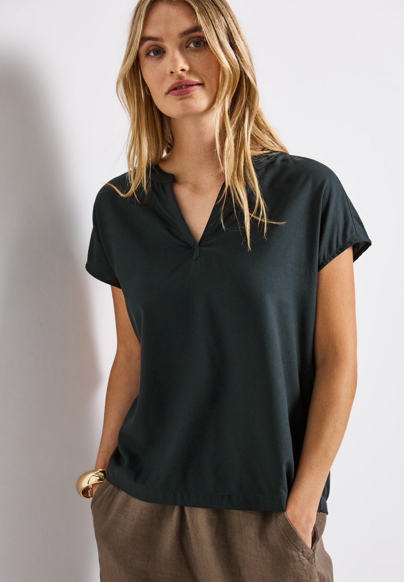 Bluse in Unifarbe