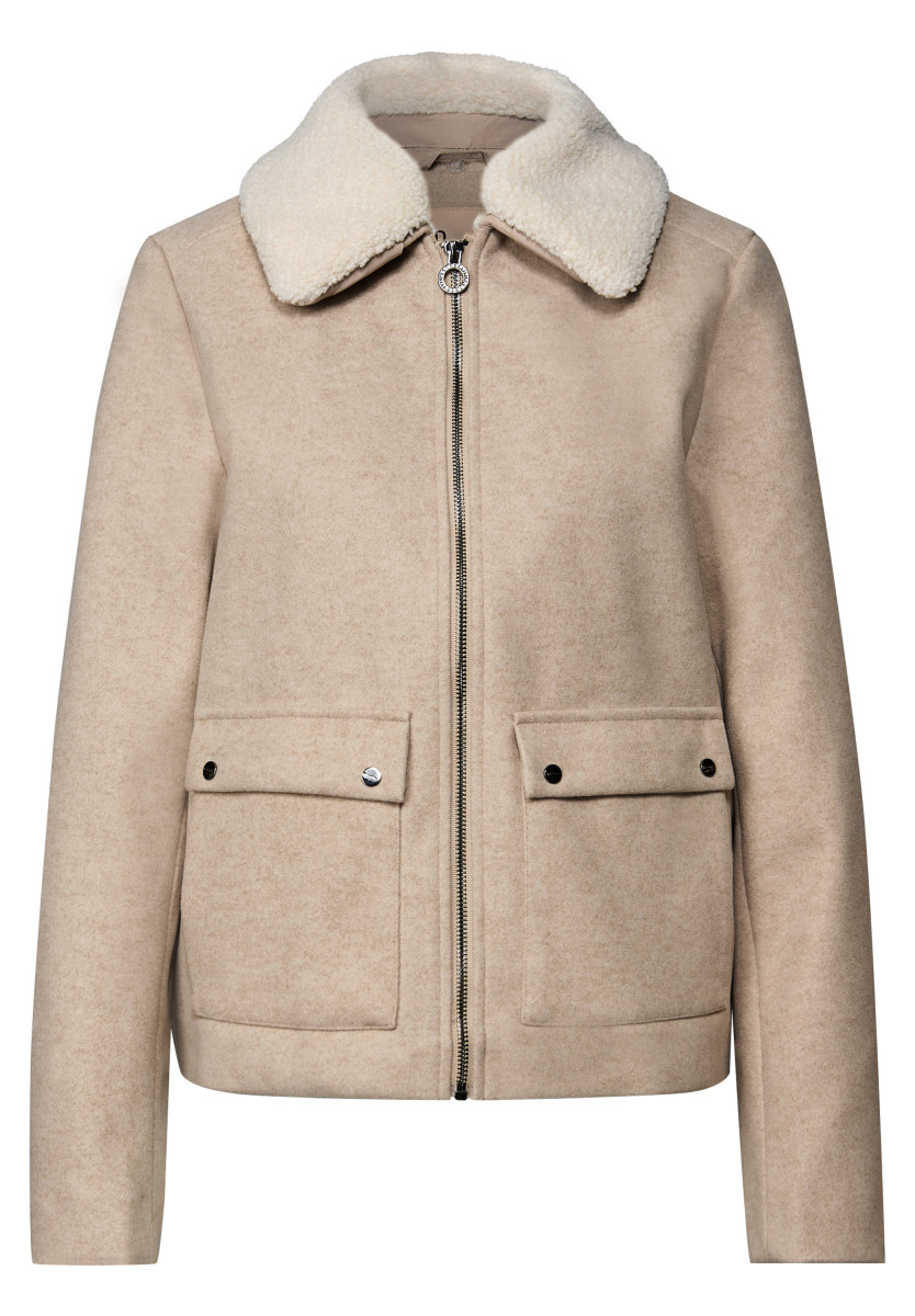 Jacke mit abnehmbarem Kragen