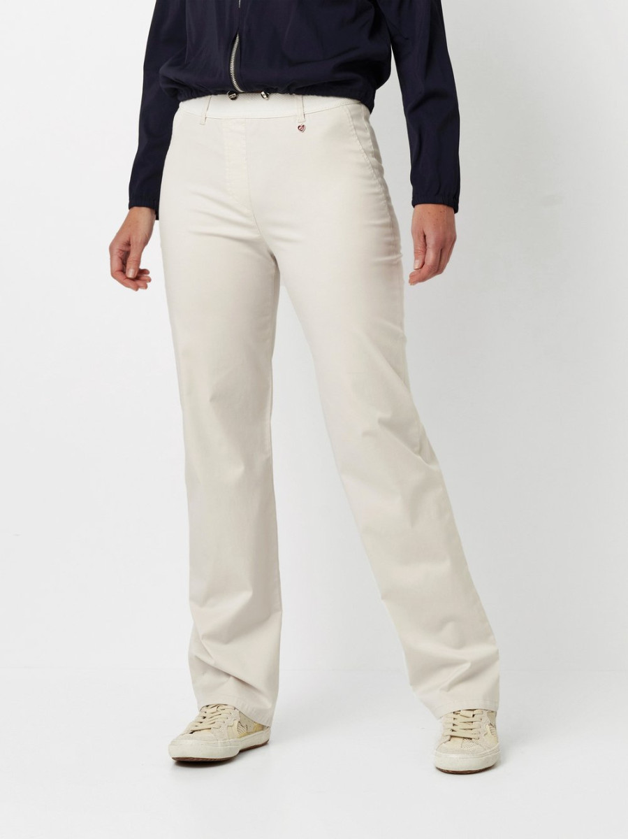 Wide-Leg Jeans