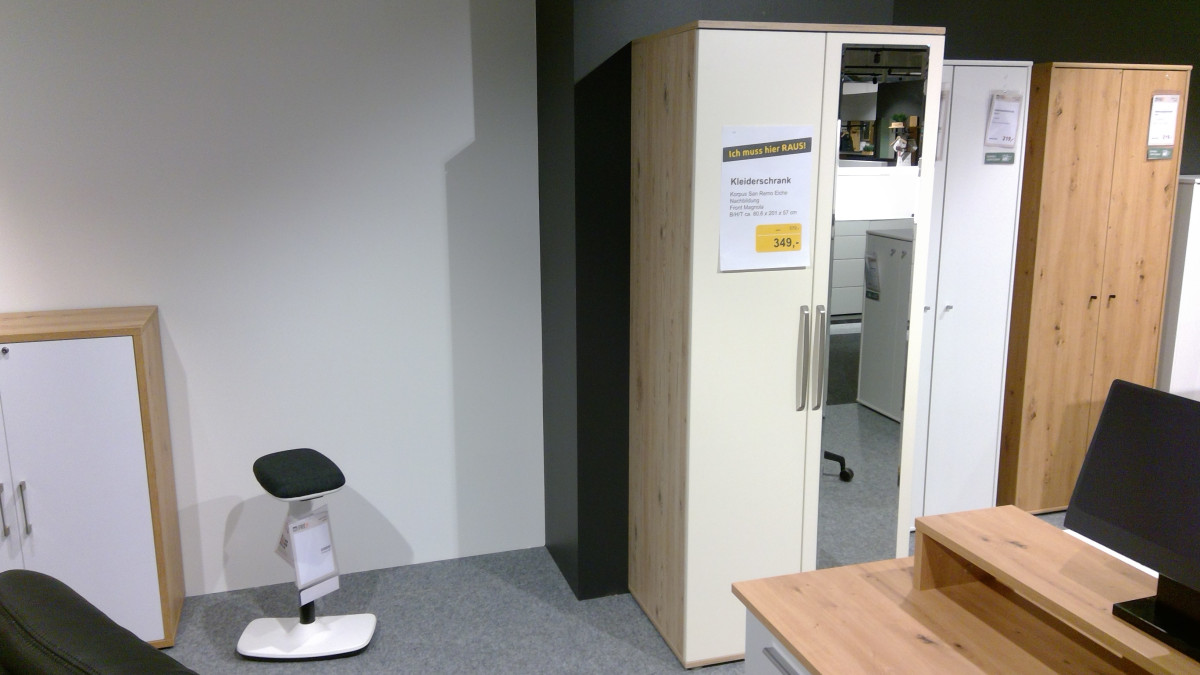 Hochschrank