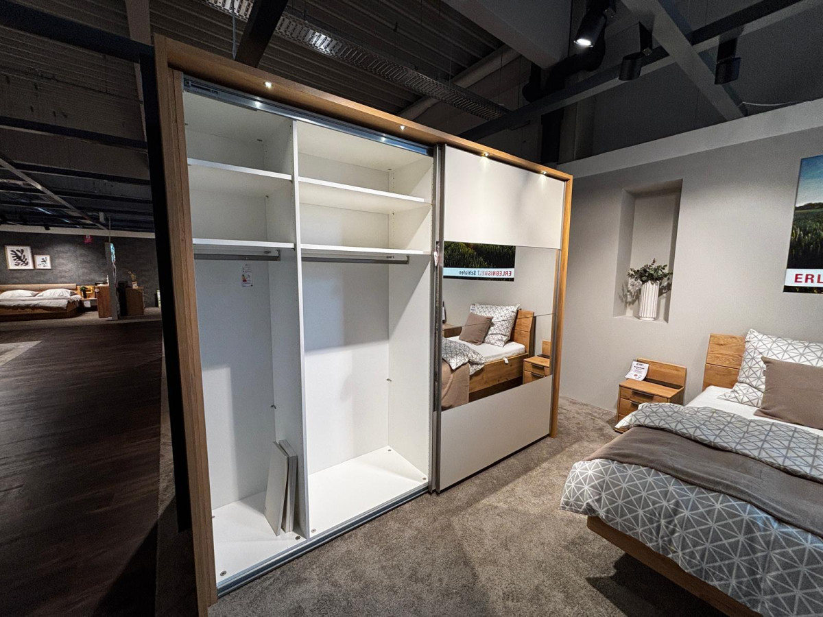 Schwebetürenschrank "IL 1018"