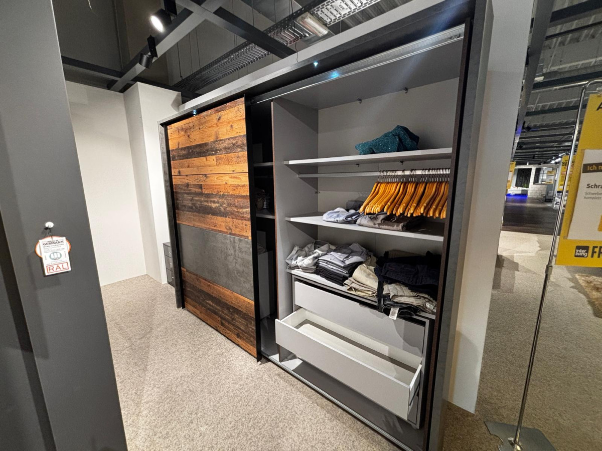 Schwebetürenschrank "Cyrill B"