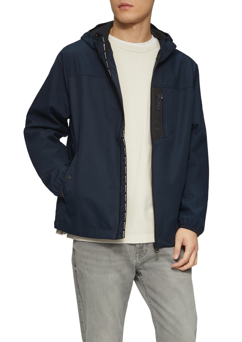 Sportive Jacke