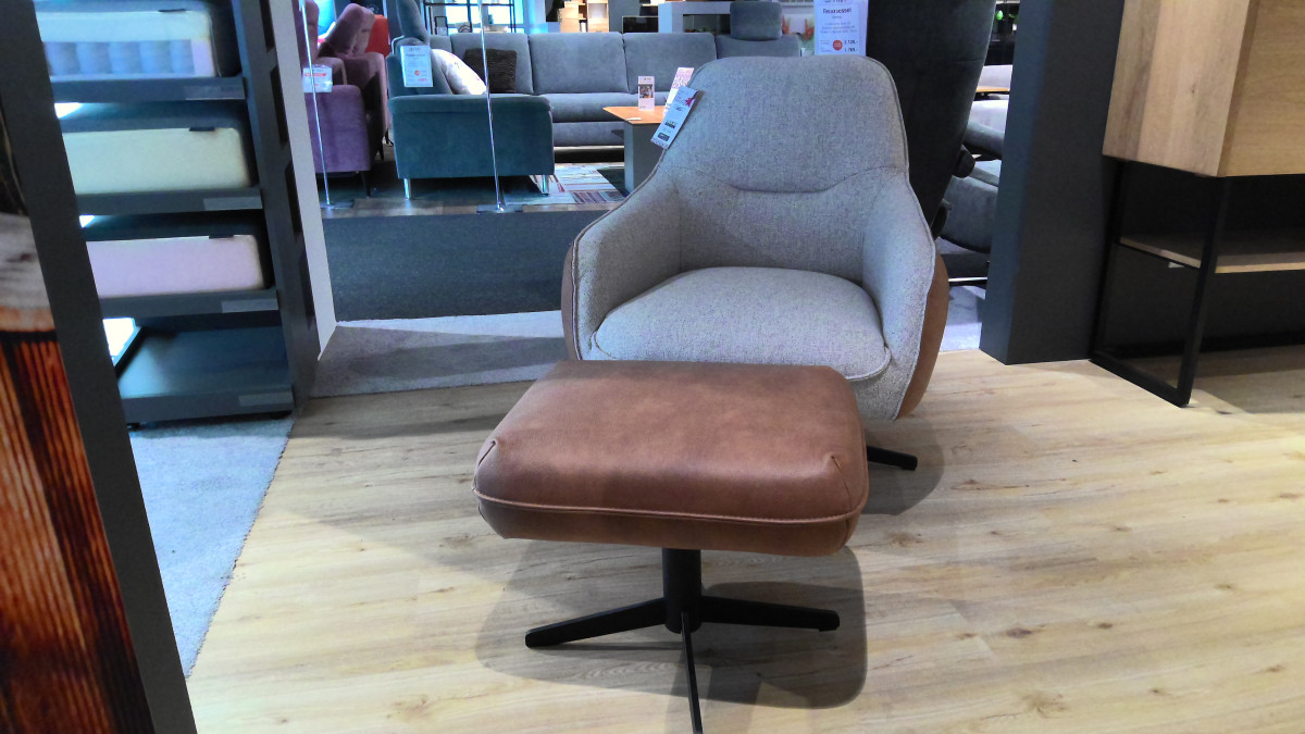Sessel mit Hocker "Oviedo"