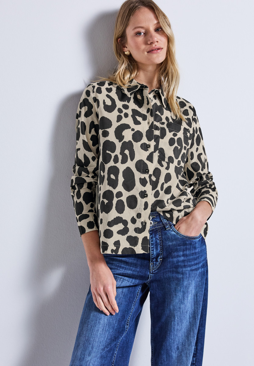 Hemdbluse mit Leo-Print