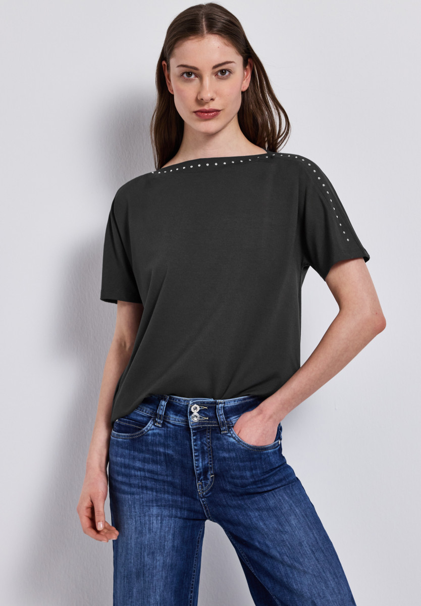 T-Shirt mit Nieten
