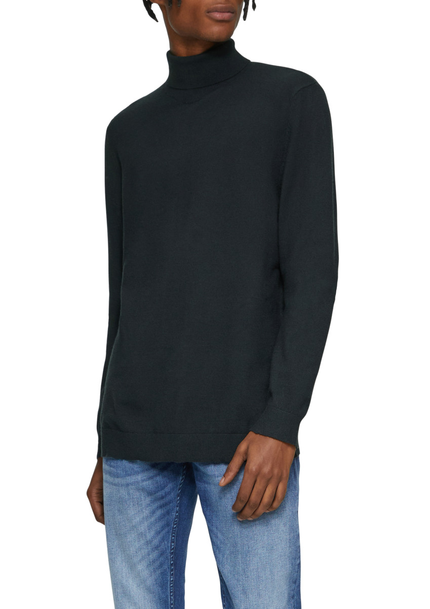 Slim-Fit-Pullover mit Rollkragen