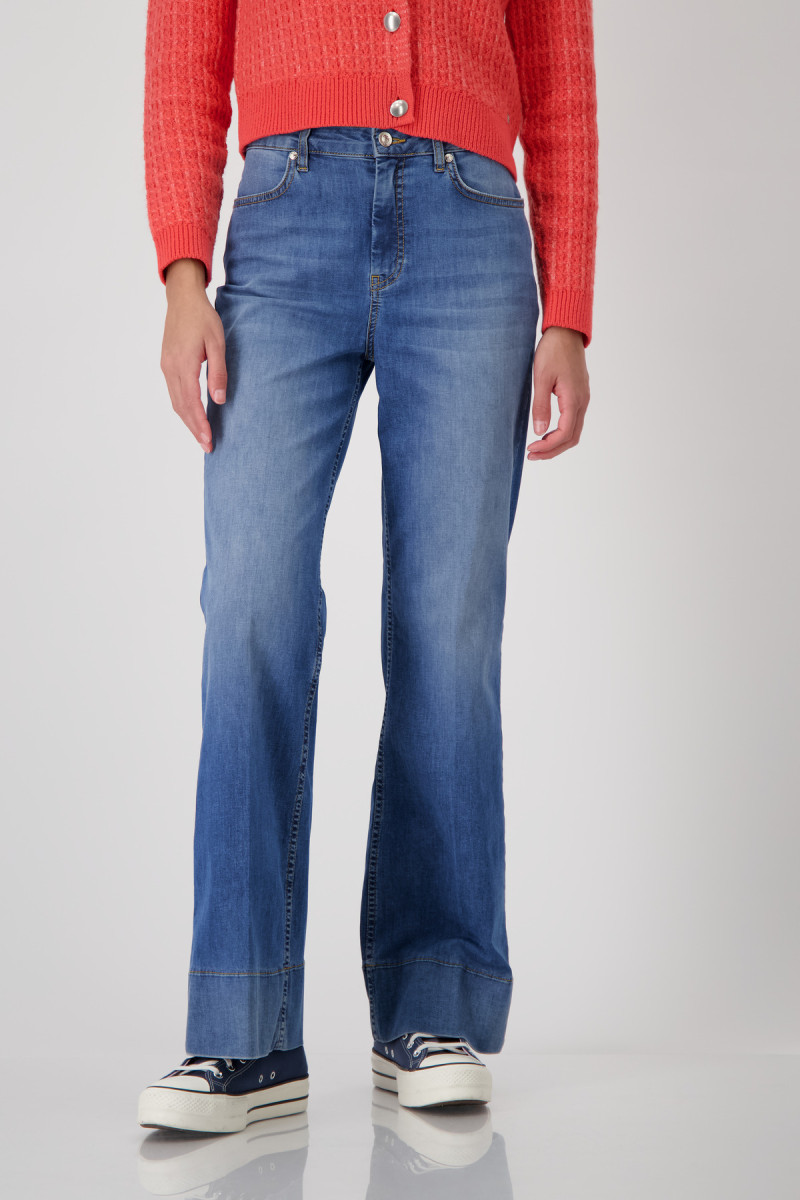 Bootcut Jeans mit Patch
