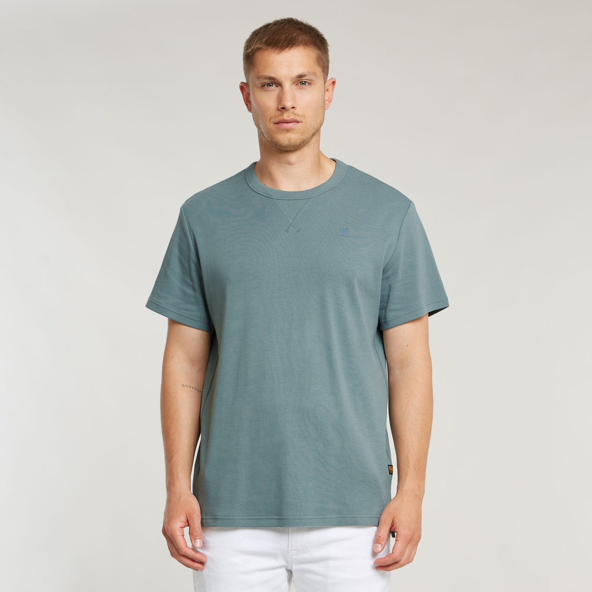 T-Shirt "Nifous r t"