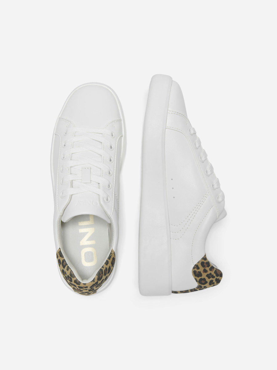 Sneaker mit Lederoptik